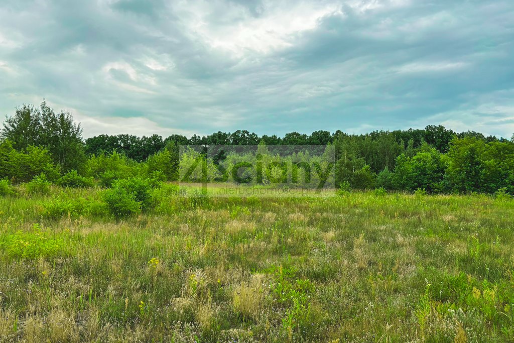 Działka budowlana 1150 m² z mediami przy drodze w Runowie Runów  1 150m2 Foto 1