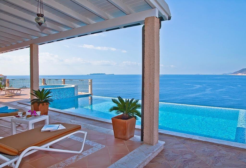 Luksusowa willa z widokiem na morze i trzema apartamentami Turcja, Andifli, Andifli, Kaş, Antalya  600m2 Foto 1