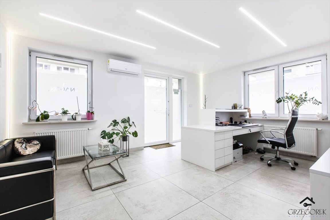 Lokal użytkowy 77,45 m² z ogródkiem i garażem, idealny na beauty! Białystok, Piasta, Sybiraków  77m2 Foto 1