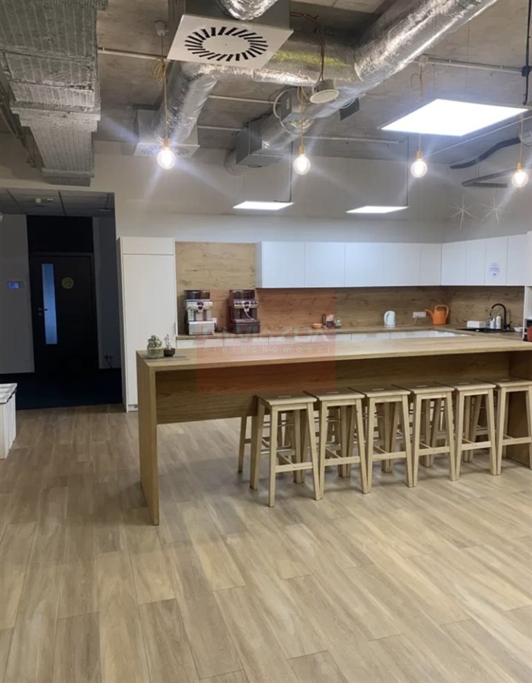 Nowoczesne biuro 650 m² w Woli, blisko metra i komunikacji Warszawa, Wola  650m2 Foto 1