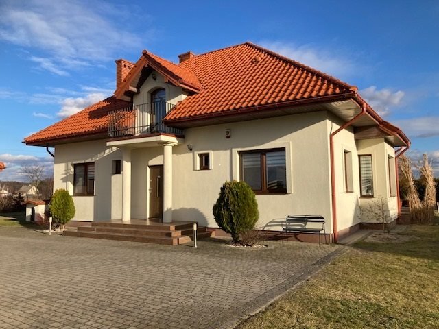 Dom na sprzedaż Bełdów-Krzywa Wieś  207m2 Foto 1