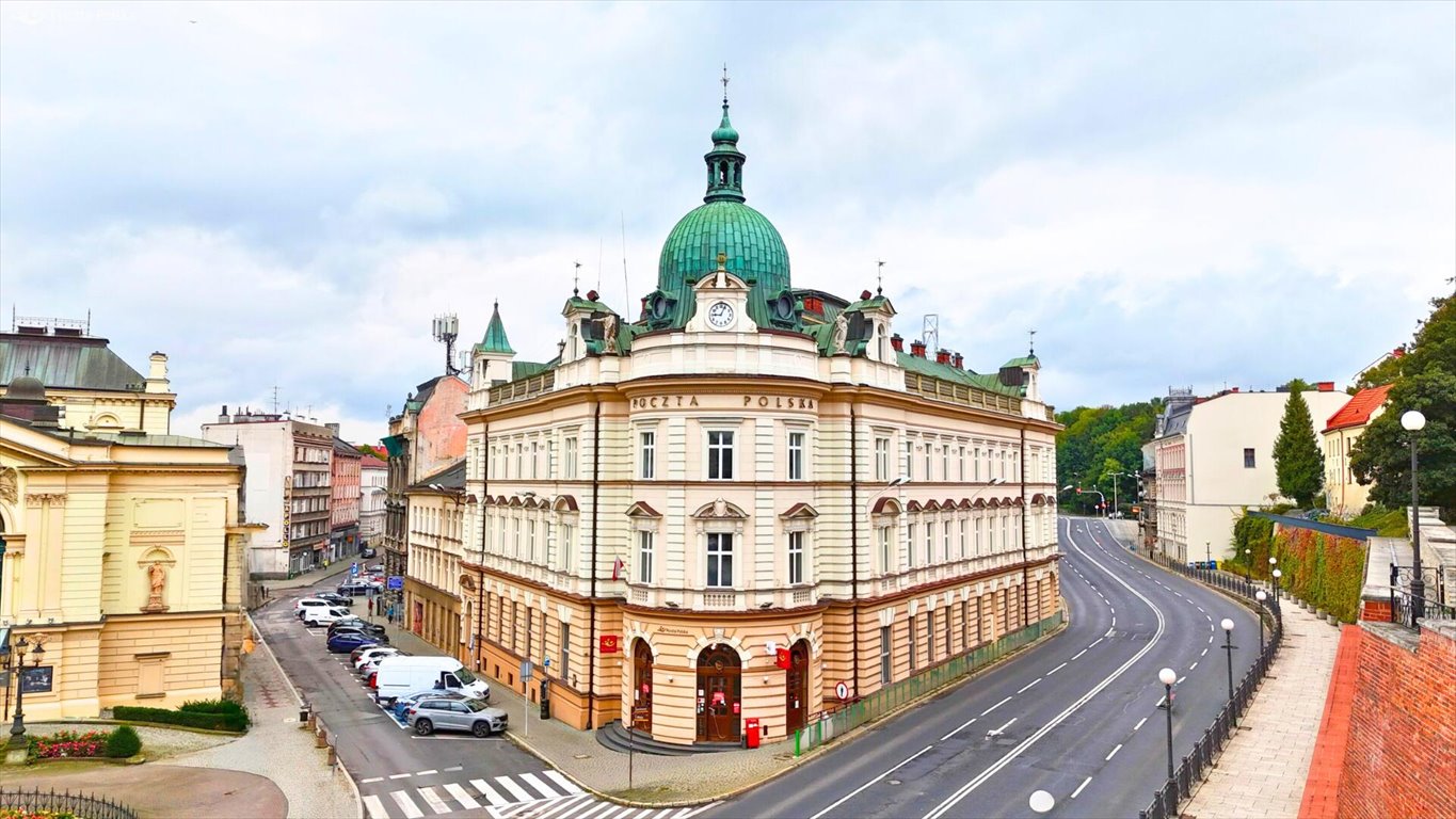 Przestronne biuro 134 m² na 1 Maja w Bielsku-Białej. Bielsko-Biała, 1 Maja  134m2 Foto 1