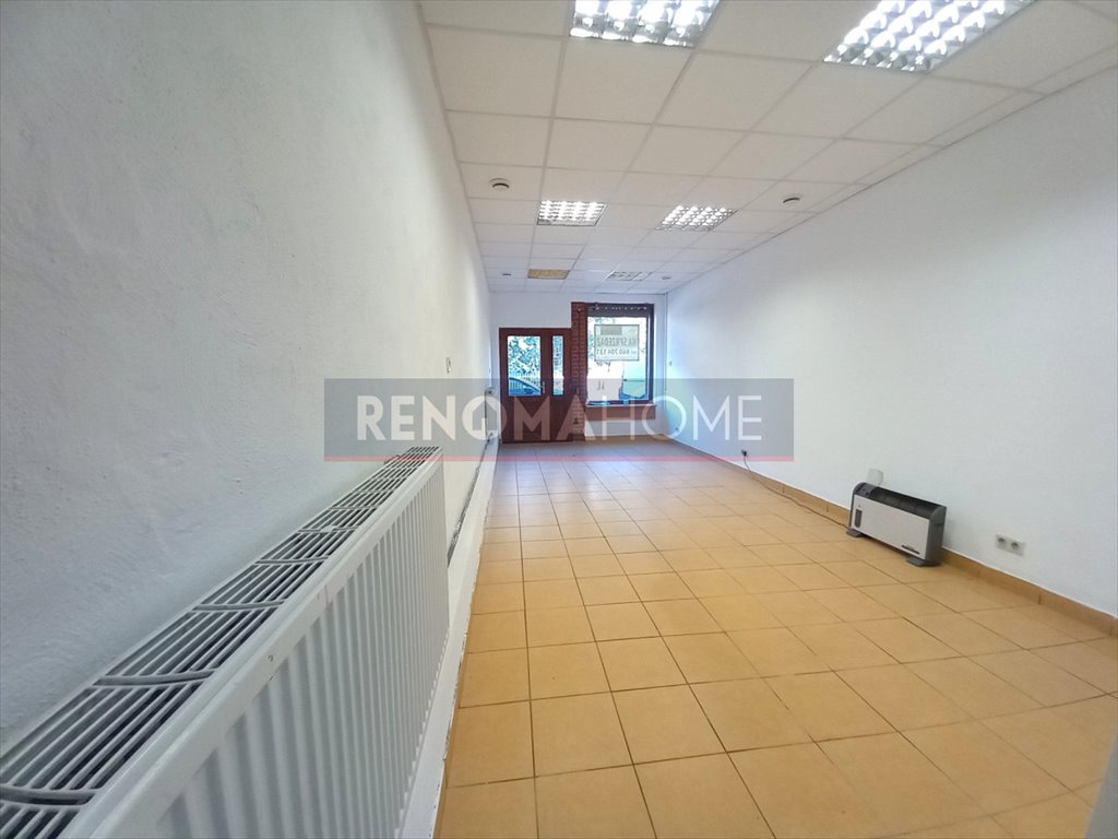 Lokal użytkowy w centrum Żarowa, witryna, 49,2 m² Żarów  49m2 Foto 1