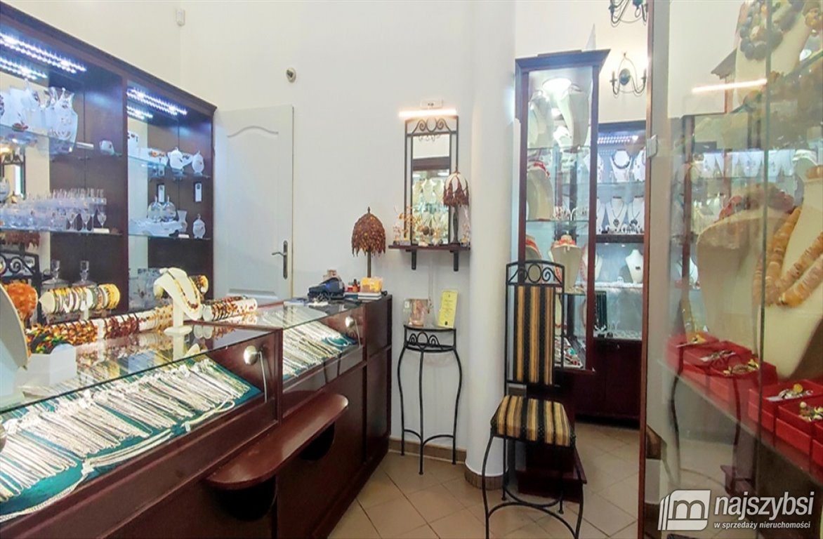 Lokal użytkowy w centrum Świnoujścia z wyposażeniem i towarem Świnoujście, Centrum  46m2 Foto 1