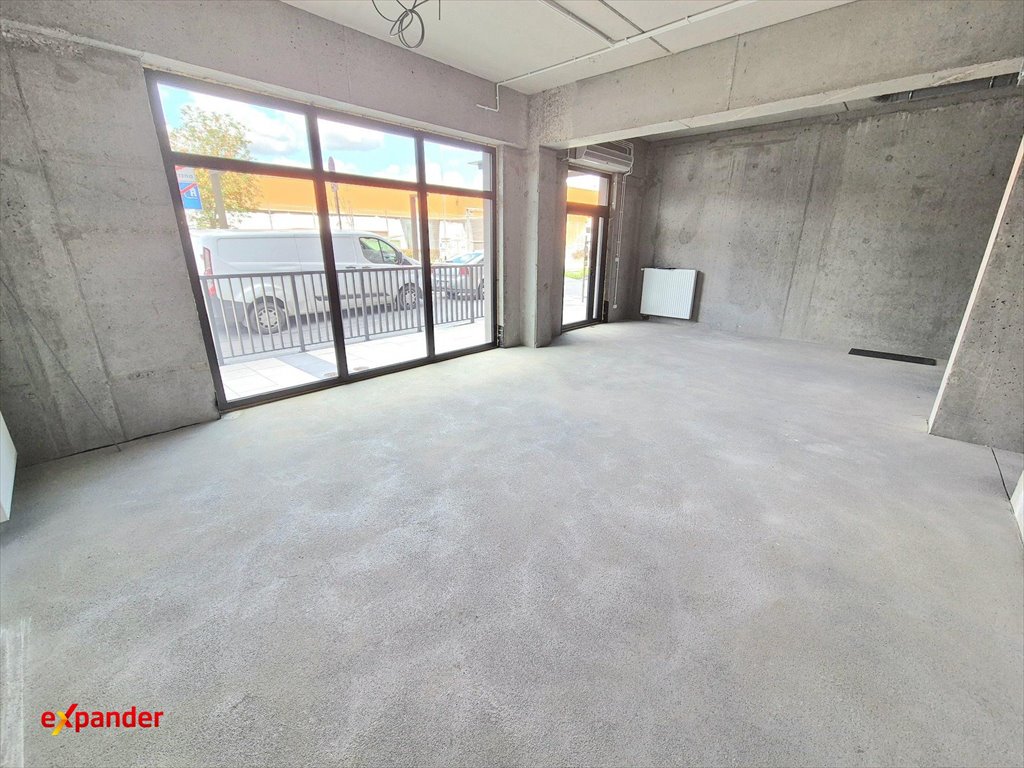 Lokal usługowy 99,93 m² z dużymi witrynami i parkingiem Wrocław, Długa  100m2 Foto 1