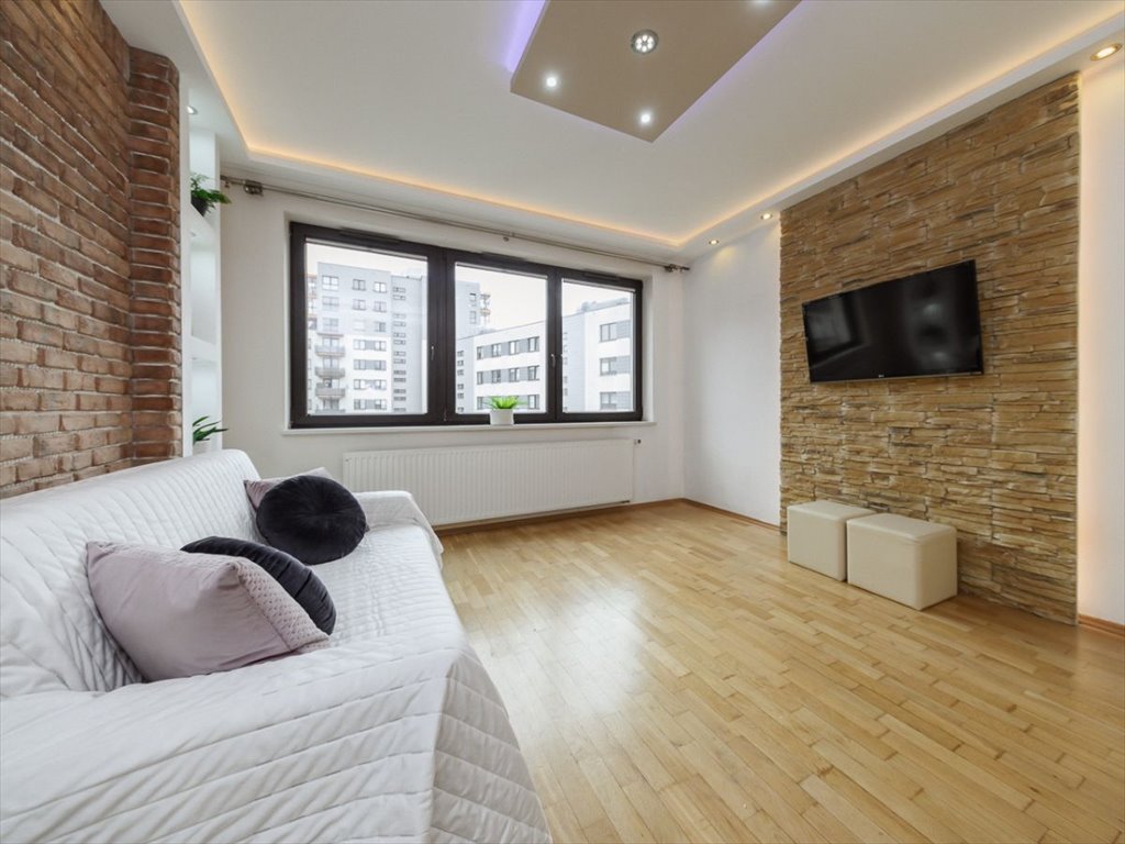 Atrakcyjna kawalerka 24,5 m2 z windą w Woli Warszawa, Wola, Symboliczna  25m2 Foto 1