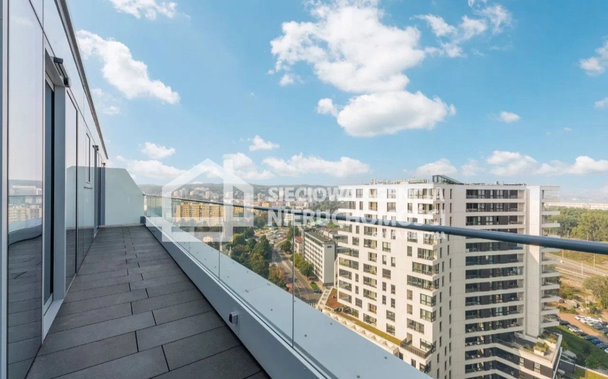Prestiżowy lokal 56m2 z panoramicznym widokiem w Gdyni Gdynia, Śródmieście  56m2 Foto 1