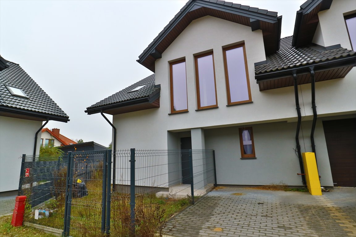 Przestronny bliźniak 155m2 z ogrodem i poddaszem do zagospodarowania Sielachowskie  155m2 Foto 1