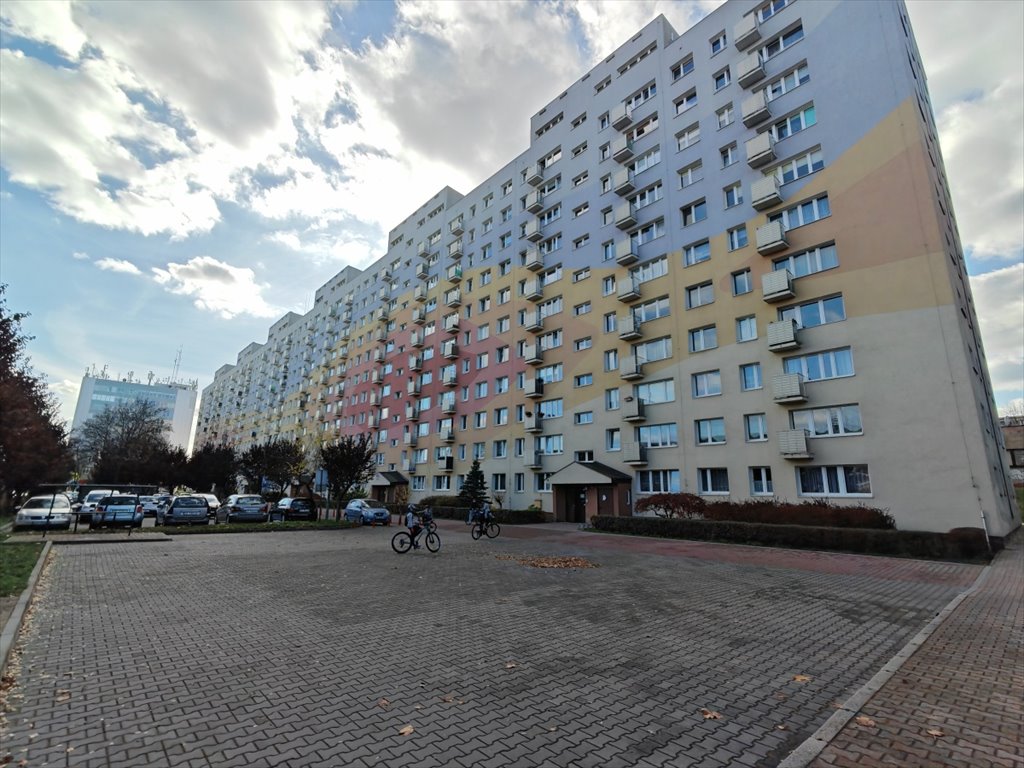 Kawalerka na sprzedaż Częstochowa, Aleja Armii Krajowej 66  23m2 Foto 1