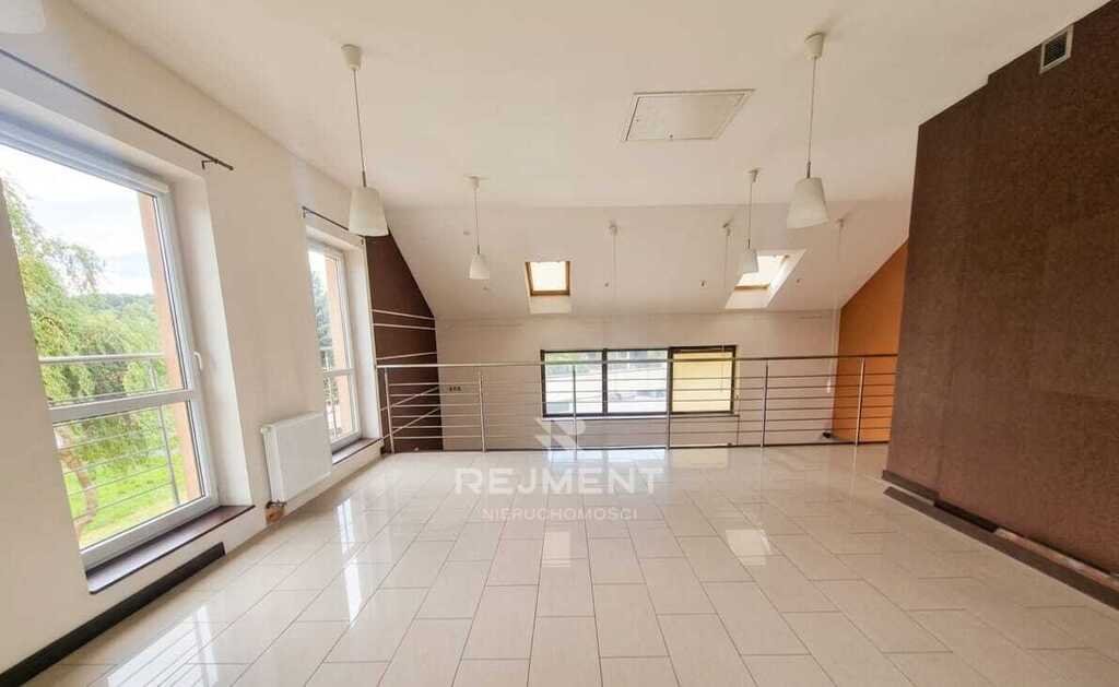 Lokal użytkowy 160 m² Wola Radziszowska - duży parking i ogródek Wola Radziszowska  160m2 Foto 1
