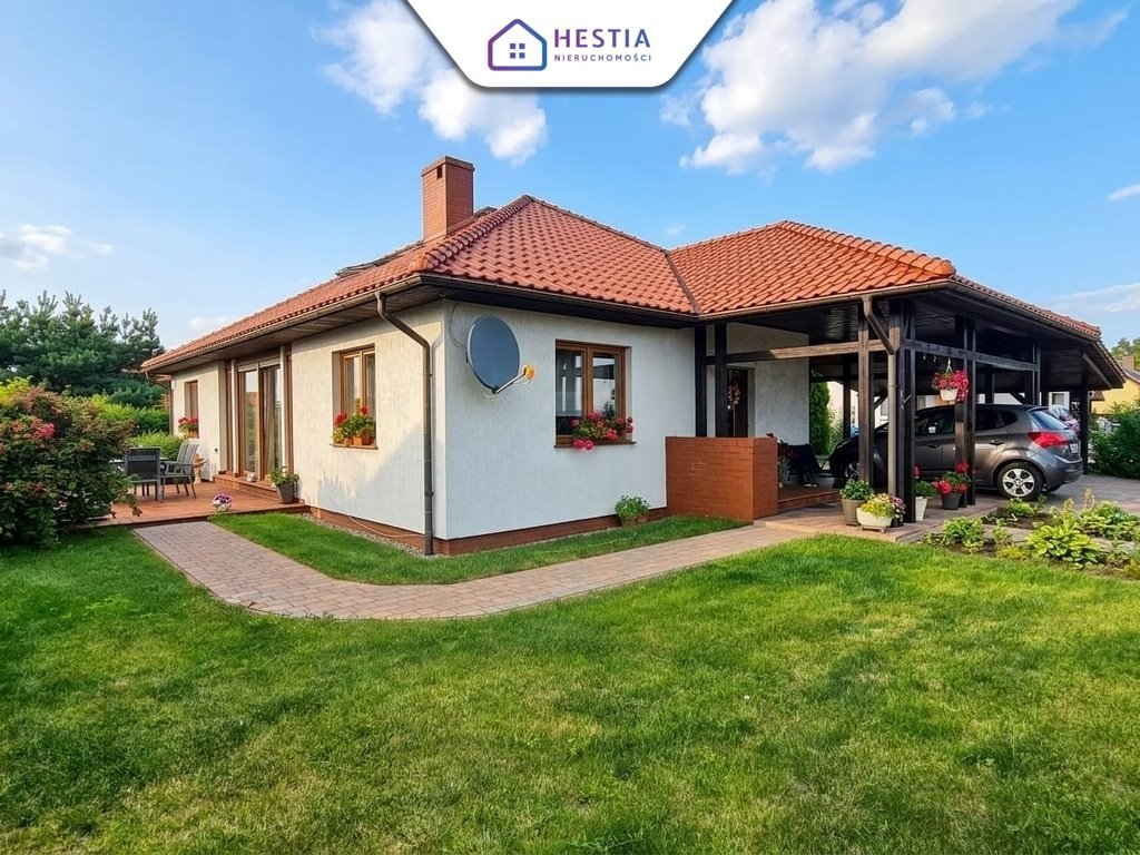 Polecam przestronny dom 153 m² z kominkiem, fotowoltaiką i ogrodem Szczecinek  153m2 Foto 1