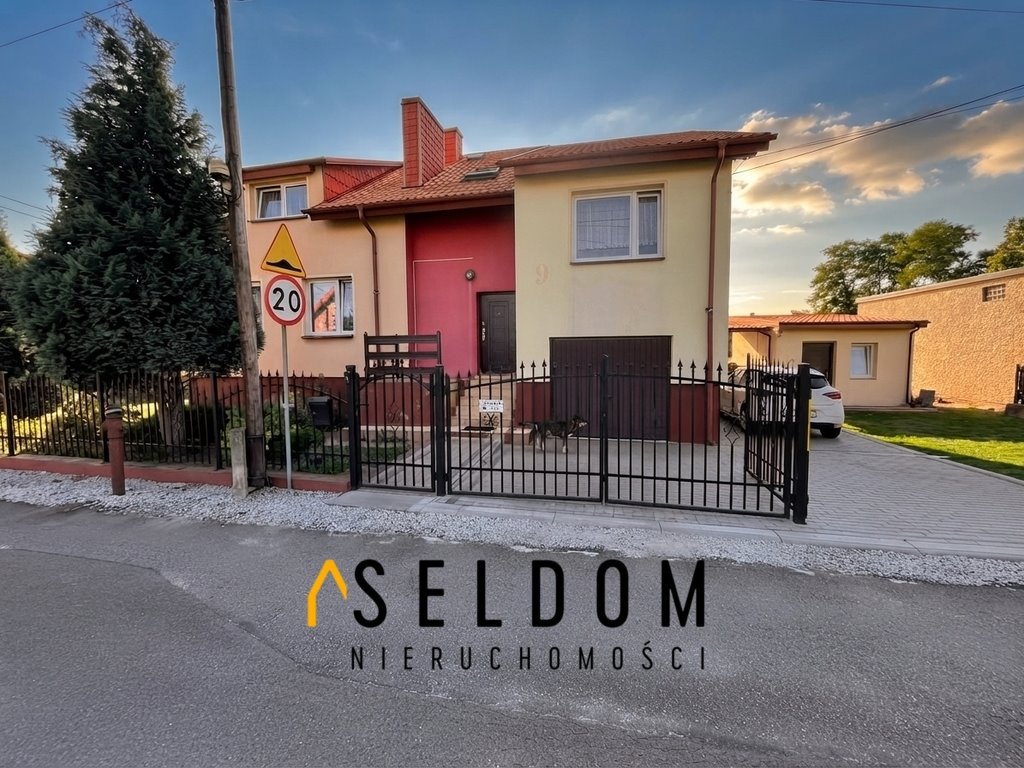 Na sprzedaż przestronny dom 184 m² z dwoma balkonami w Dziergowicach Dziergowice  184m2 Foto 1