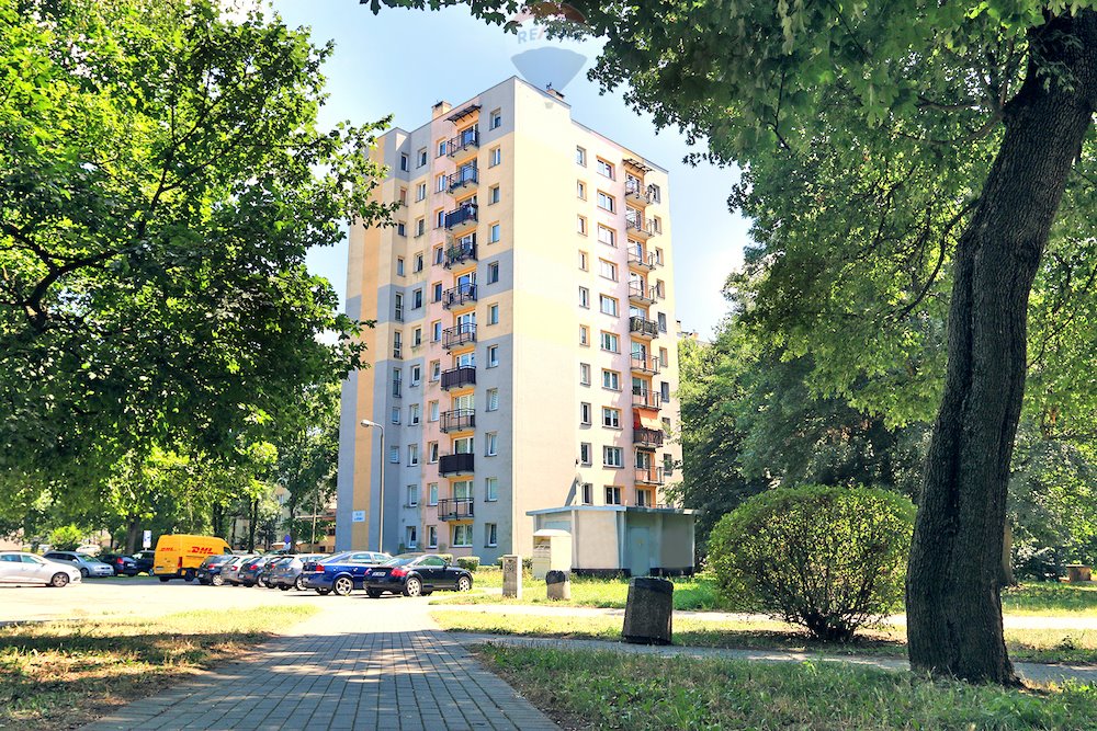 Mieszkanie trzypokojowe na sprzedaż Chorzów, Centrum, Różana  73m2 Foto 1