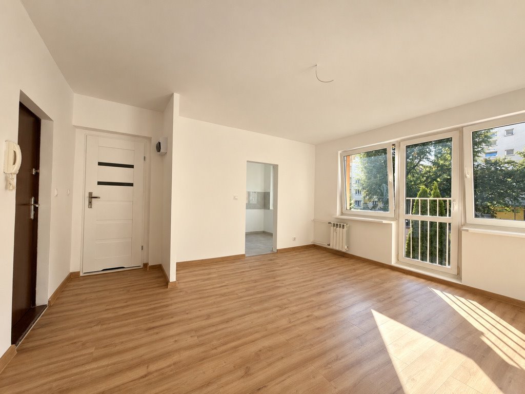 Kawalerka 31 m² z balkonem - gotowa do wprowadzenia Szczecin, Os. Zawadzkiego-Klonowica, Eugeniusza Romera  31m2 Foto 1