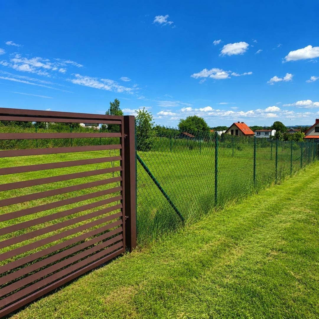 Działka budowlana 736 m² w spokojnej okolicy z możliwością zabudowy Świerklaniec  736m2 Foto 1