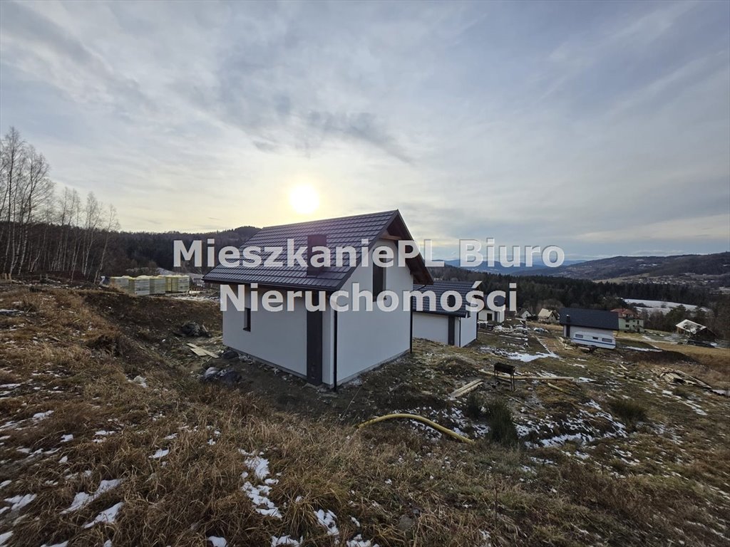 Urokliwy dom 70 m2 z widokami w Pewli Wielkiej Jeleśnia  70m2 Foto 1