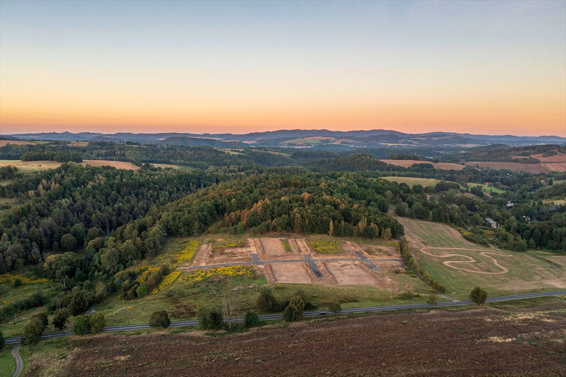 Działka w Barcinku z widokiem na Karkonosze i dostępem do rzeki Barcinek  506m2 Foto 1