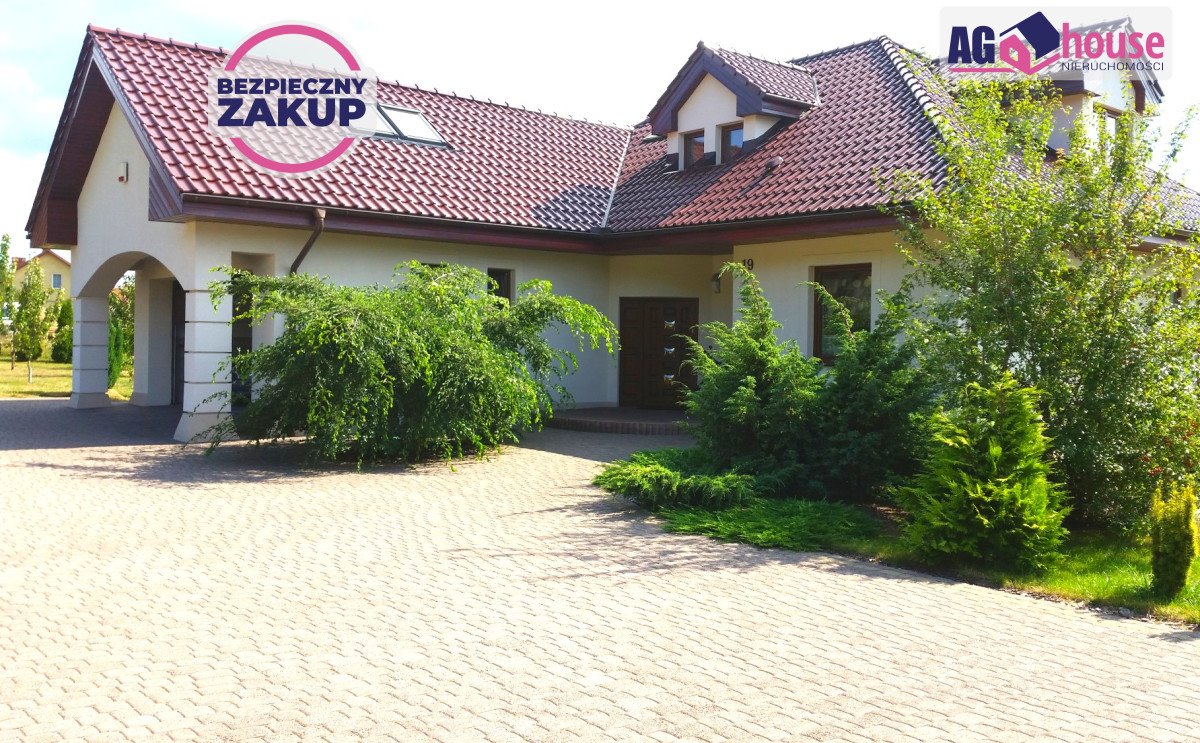 Przestronny dom 336 m² w Redzie z dużą działką i tarasami Reda, Konwaliowa  336m2 Foto 1