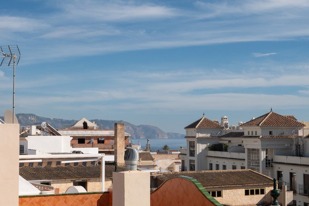 Rustykalny dom w Nerja z potencjałem i pełnym wyposażeniem Hiszpania, Nerja Centro, Nerja Centro  86m2 Foto 1