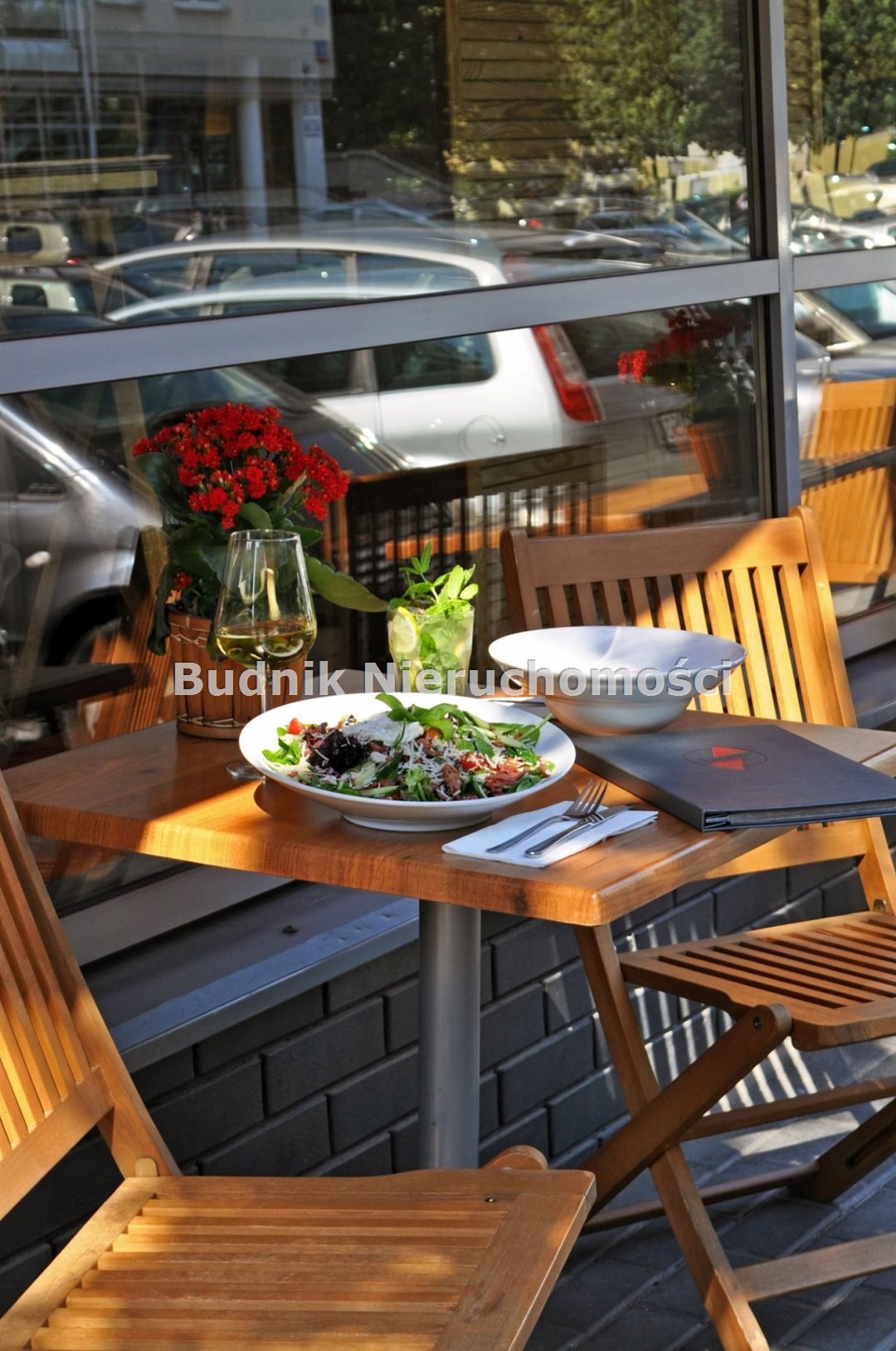 Restauracja 165m2 z dużymi witrynami i możliwością sprzedaży alkoholi Warszawa, Praga-Południe, Praga-Południe  166m2 Foto 1