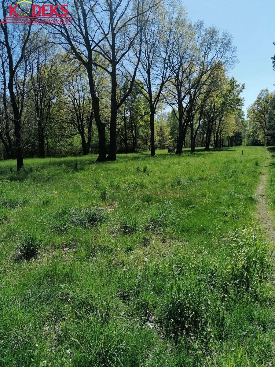 Działka inwestycyjna 1951 m² w Jabłonnie – media, plan zagospodarowania Jabłonna  1 951m2 Foto 1