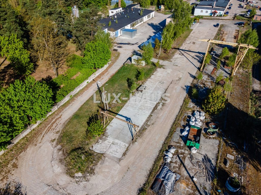Działka z zabudowaniami i halami w Tucholi, 23 000 m2 Tuchola  23 000m2 Foto 1