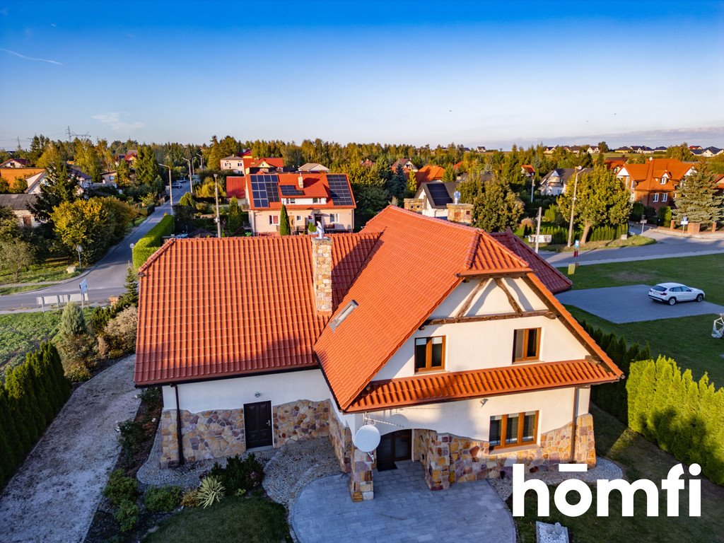 Przestronny dom 157 m² z potencjałem, gotowy do zamieszkania Biskupie-Kolonia  157m2 Foto 1