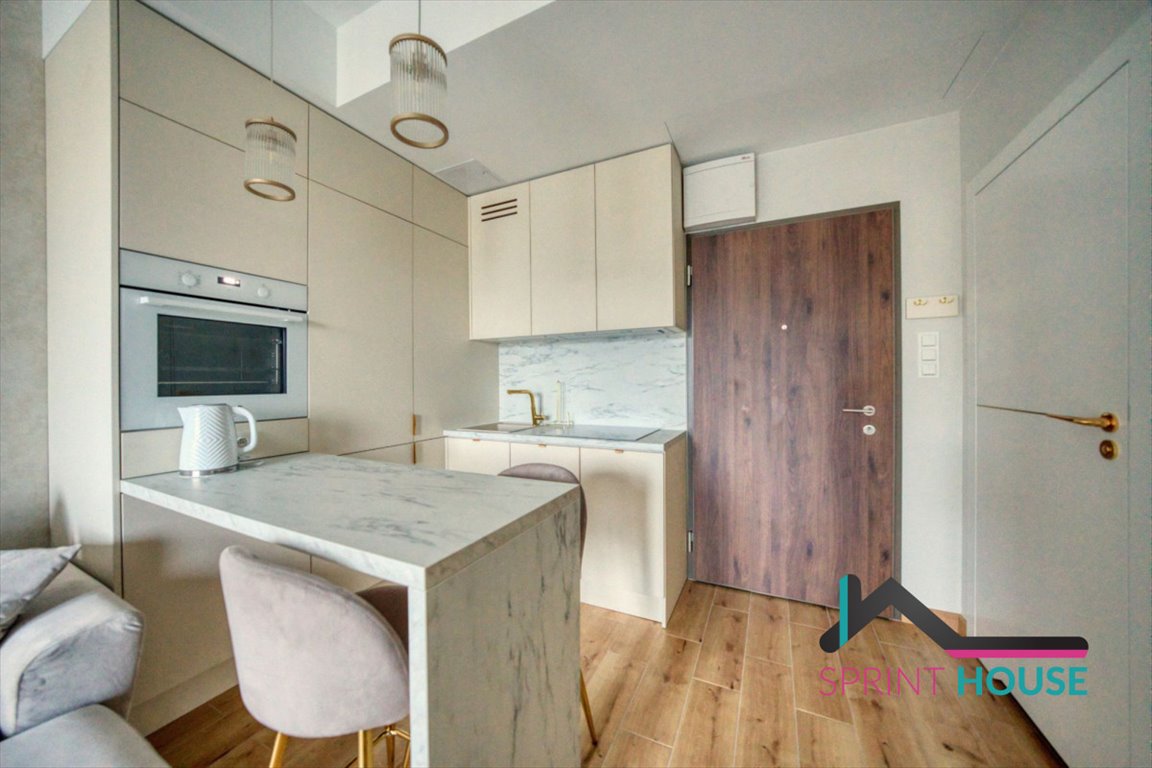 Kawalerka na wynajem Warszawa, Wola, Marcina Kasprzaka  24m2 Foto 1