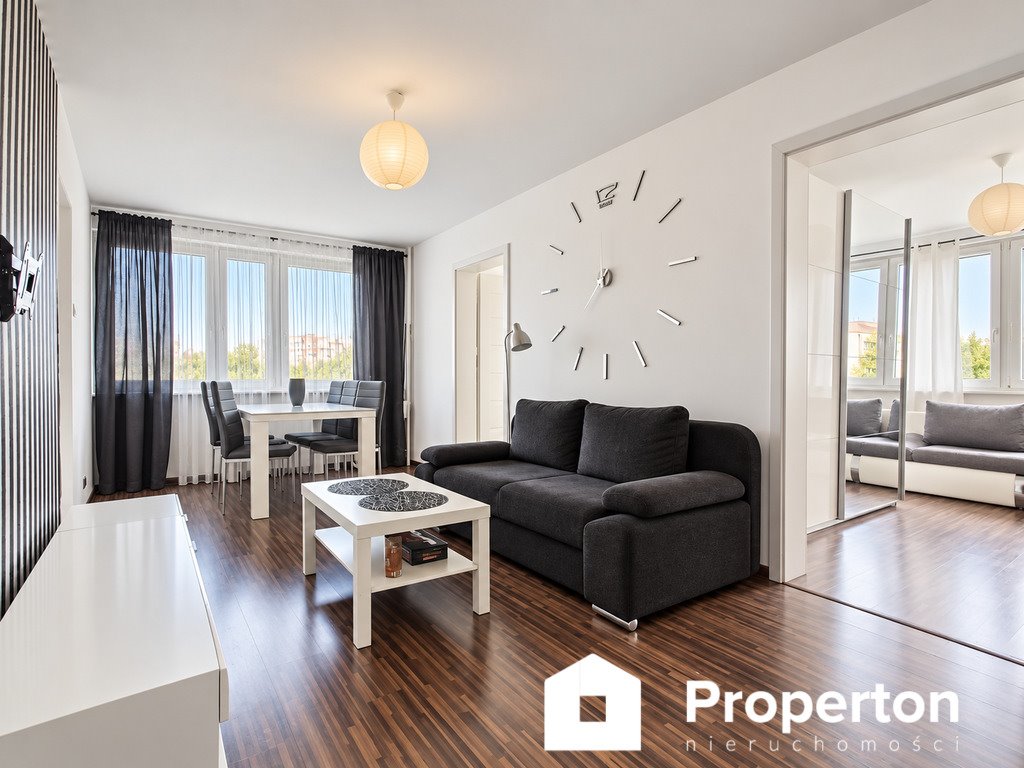 Na sprzedaż przestronne 47 m² mieszkanie z balkonem w Szczecinie Szczecin, Komuny Paryskiej  47m2 Foto 1
