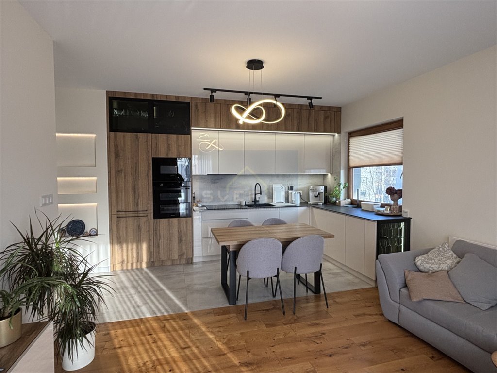 Mieszkanie trzypokojowe na sprzedaż Częstochowa, Parkitka  76m2 Foto 1