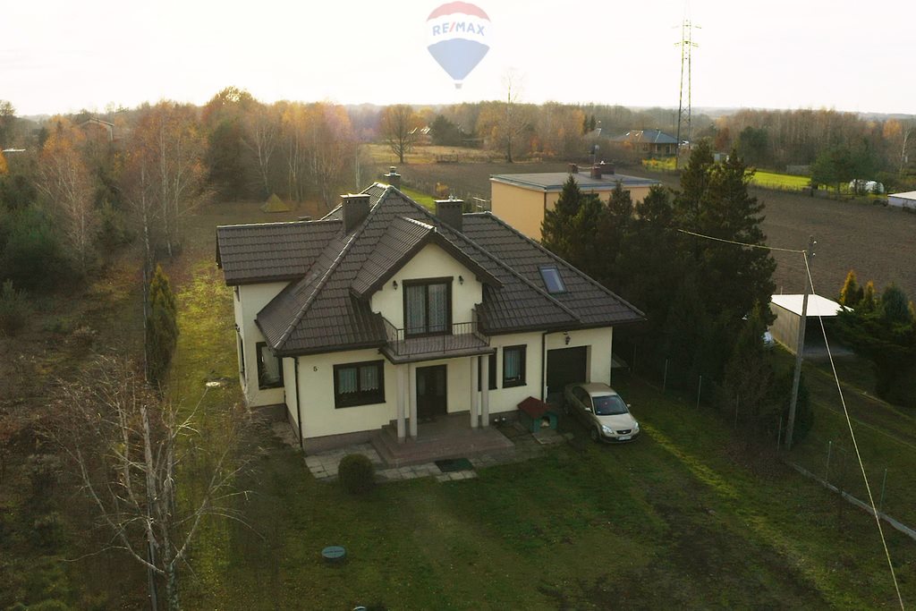 Dom na sprzedaż Zgierz 289m2 Foto 1 Dom na sprzedaż Zgierz 289m2 Foto 1