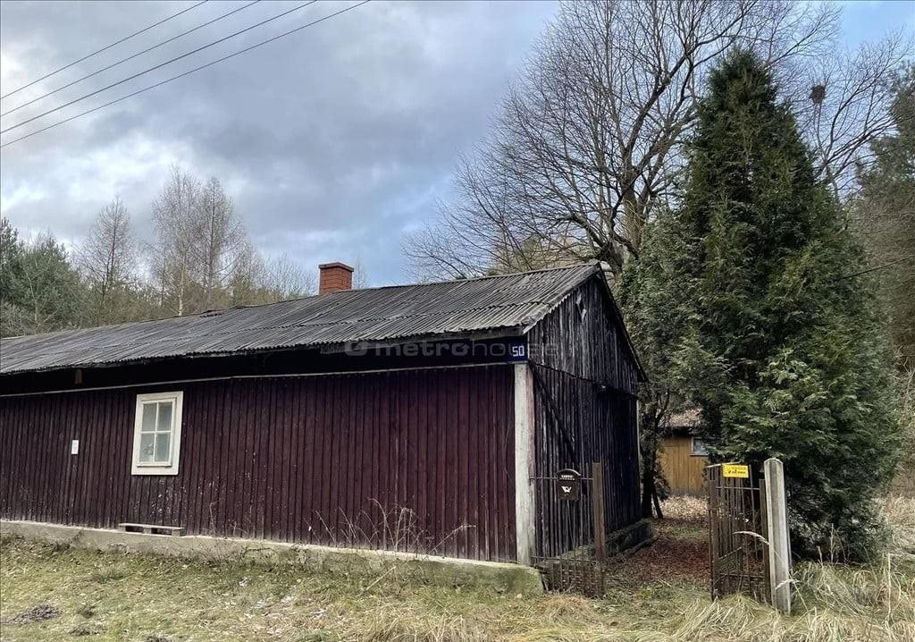 Drewniany domek do remontu w Borowinach, 51 m2, las Borowiny  51m2 Foto 1
