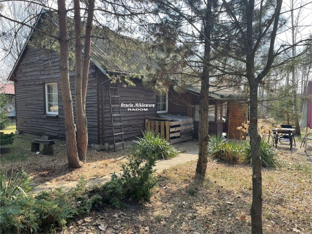Urokliwy dom letniskowy 70 m² w Chotcza Górna Chotcza Górna, Chotcza Górna pow. lipski  70m2 Foto 1