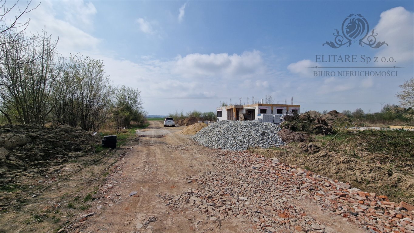 Działka 800 m² pod dom z budową w Lutyni – spokojna okolica Lutynia, Lutynia  800m2 Foto 1