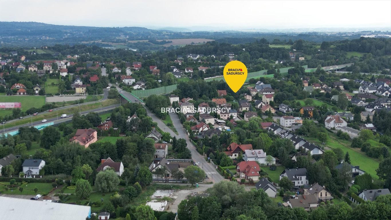 Na sprzedaż działka budowlana 800 m² w Rząsce z dostępem do mediów Rząska, Półkole  800m2 Foto 1