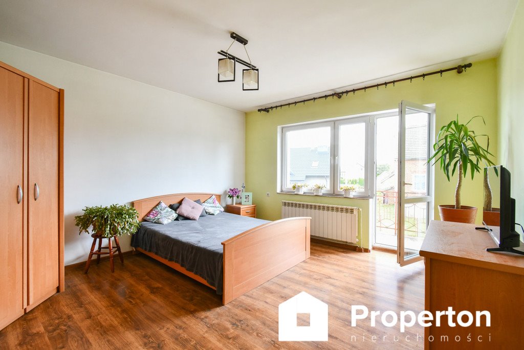 Przestronny dom z 2 kuchniami, garażem i dużym potencjałem zapraszam Tarnobrzeg, Wielowieś, pl. Matki Kolumby Białeckiej  160m2 Foto 1