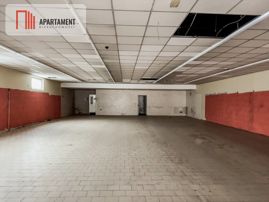 Na wynajem przestronny lokal handlowo-usługowy 620 m² z magazynem Nakło nad Notecią  620m2 Foto 1