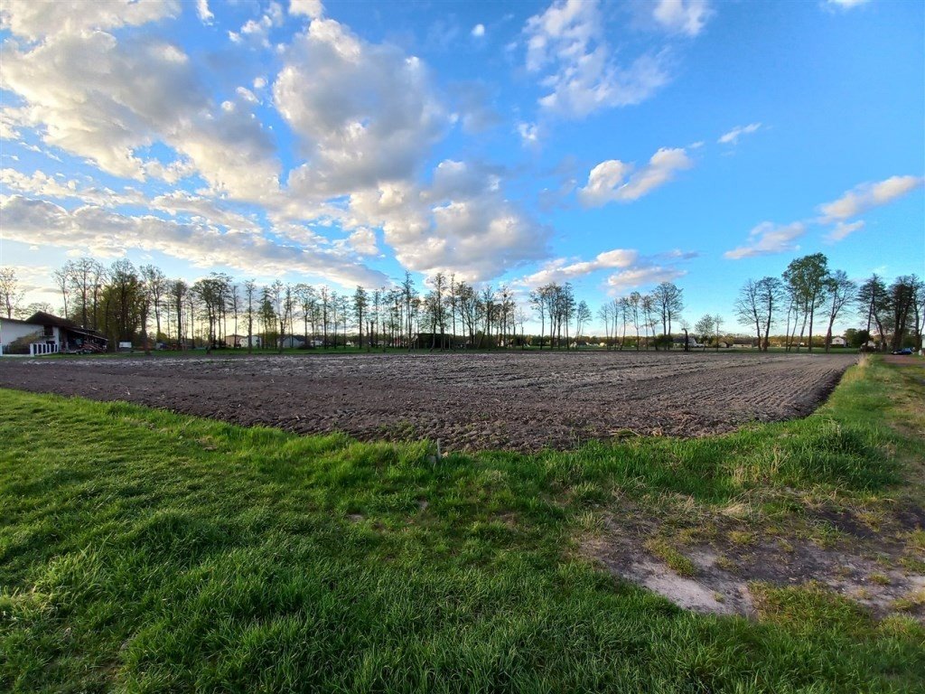 Działka budowlana 900 m² w Chybiu – słoneczna i zielona okolica Chybie, Leśna  900m2 Foto 1
