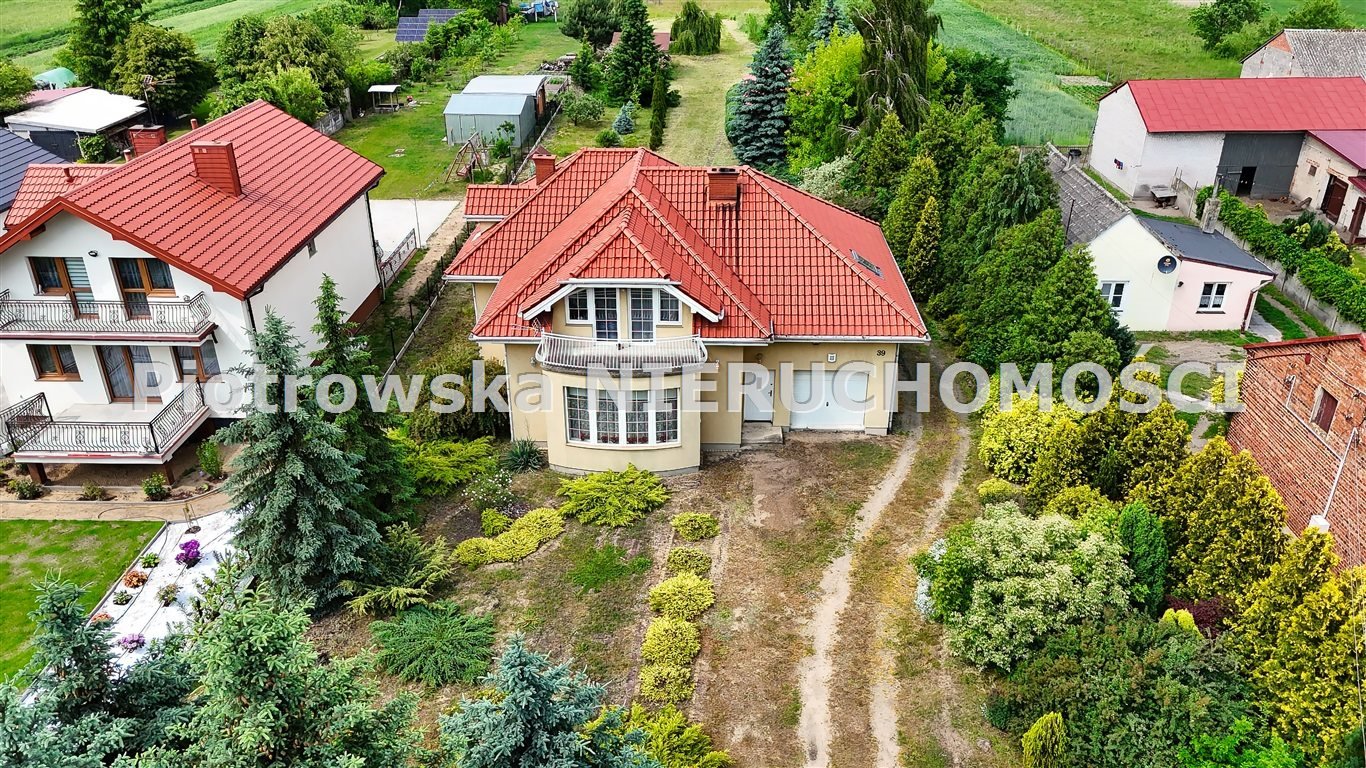 Przestronny dom z dużą działką, garażem i nowoczesnym ogrzewaniem Sieradz  236m2 Foto 1