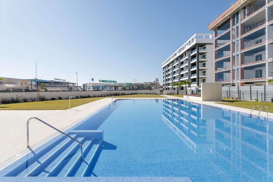 Na sprzedaż nowoczesne mieszkanie 65 m² w Torrevieja Hiszpania, Torrevieja, Costa Blanca  65m2 Foto 1