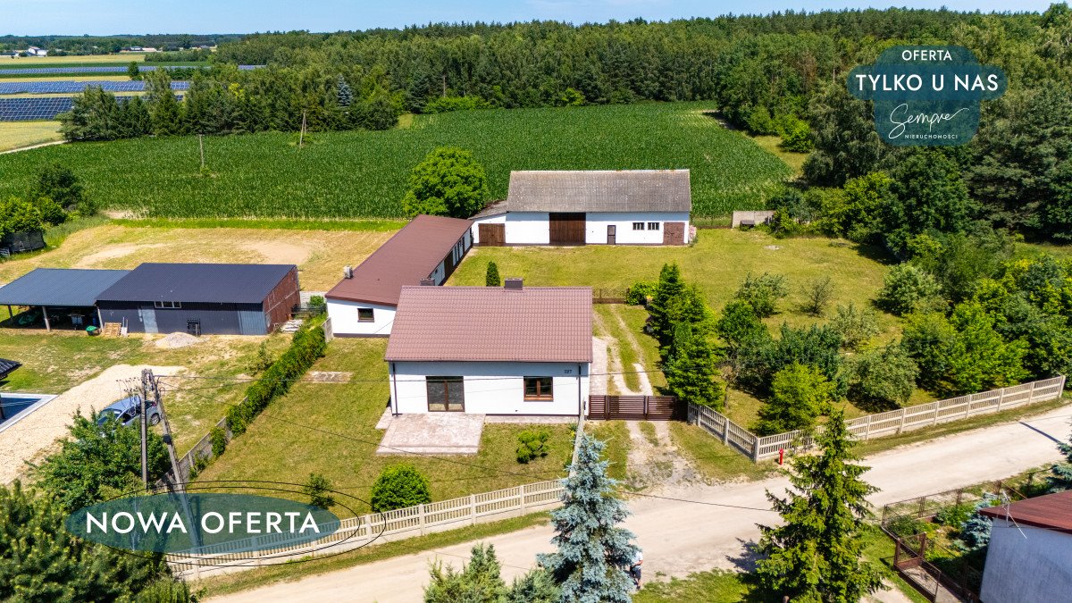 Nowoczesny dom po remoncie z dużą działką i budynkami gospodarczymi Zelów, Leśna  120m2 Foto 1