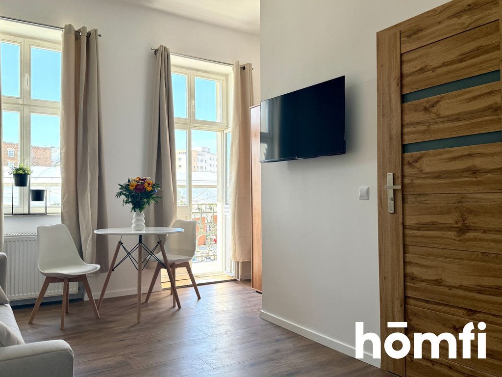 Na sprzedaż inwestycyjne mieszkanie 127,99 m² z 5 niezależnymi lokalami Poznań, Łazarz, Łazarz, rynek Łazarski  128m2 Foto 1