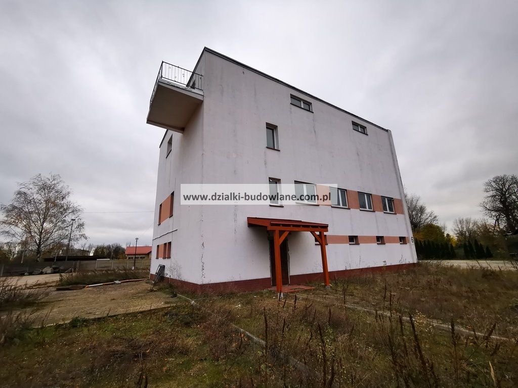 Lokal użytkowy na sprzedaż Środa Śląska  681m2 Foto 1