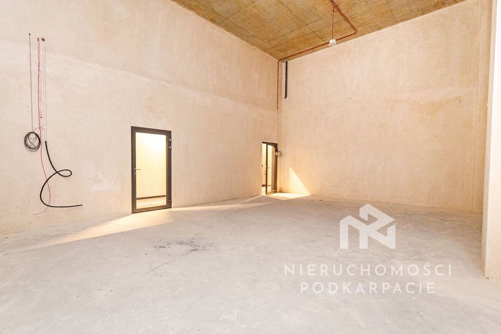 Lokal użytkowy na wynajem Rzeszów, Fryderyka Szopena  62m2 Foto 1