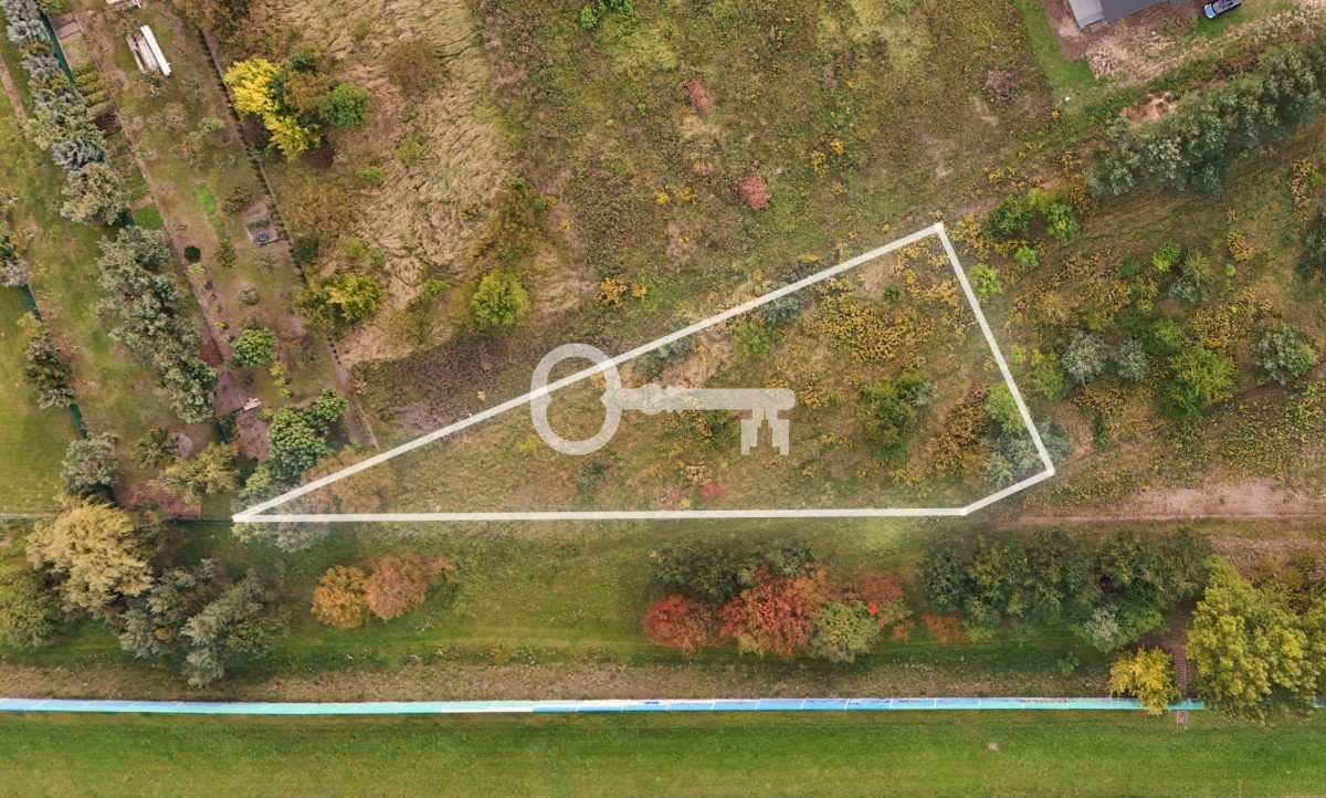 Działka 1264 m² z MPZP, media, spokojna okolica Bierzglinek, Lipowa  1 264m2 Foto 1