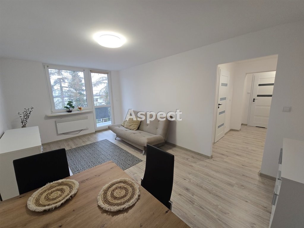 Mieszkanie dwupokojowe na sprzedaż Płock, Góry  44m2 Foto 1