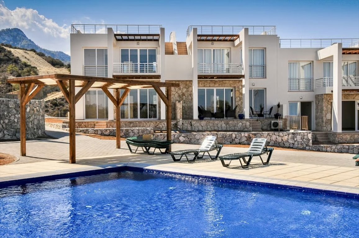 Komfortowe 3-pokojowe mieszkanie z tarasem nad morzem Cypr, Tatlysu Nadbrzeżna, Nadbrzeżna  72m2 Foto 1