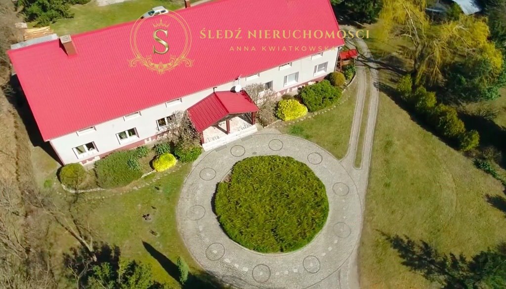 Unikatowy dwór z stodołą, 2 garaże, tarasy, ogród Małowice  268m2 Foto 1