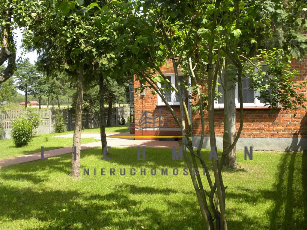 Gotowy dom z dużą działką, garażami i zapleczem w Turek Turek  85m2 Foto 1