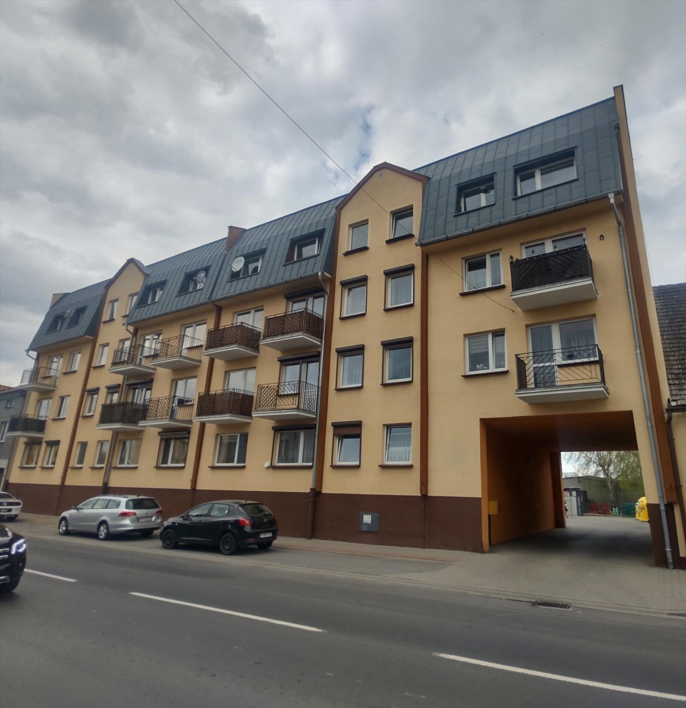 Do sprzedania przestronne 3-pokojowe mieszkanie 68 m² w Rogoźnie Rogoźno  68m2 Foto 1